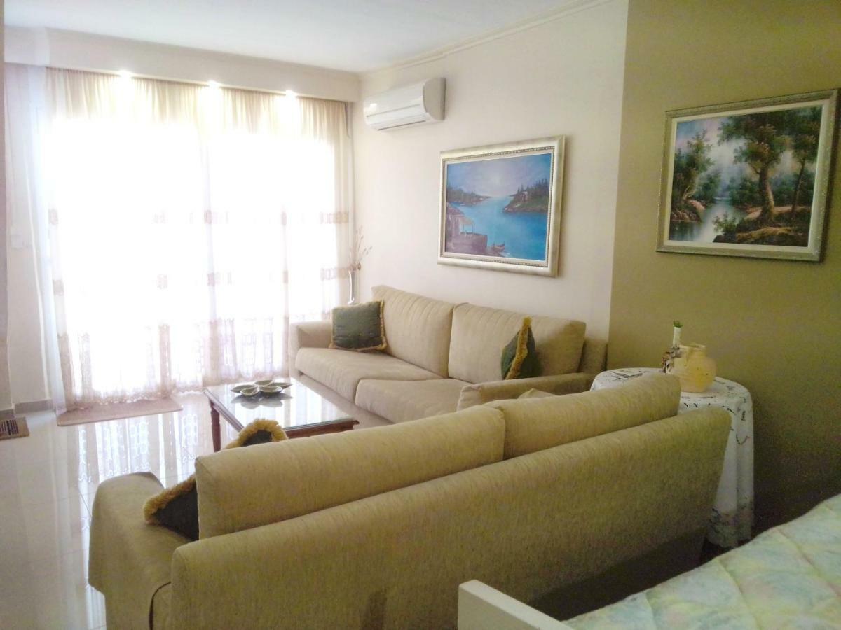 Appartement Maria'S Garden House à Flogita Extérieur photo